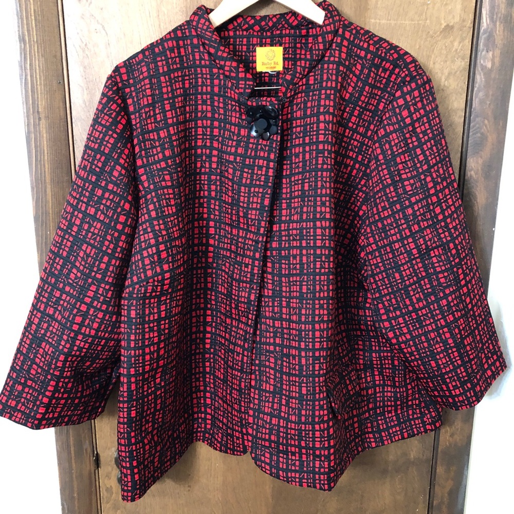 Ruby Rd. 2X Red and Black Patterned swing Jacket